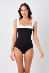 UNE PIECE-Classic Square Neck MONOCHROME TEXTURE