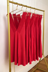 UNE PIECE-Delicate Lace Trim V-Neck Nightie RED