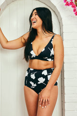 UNE PIECE-Never Say Never High-Waisted Bikini Bottom MAGNOLIA SILHOUETTE BLACK
