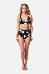 UNE PIECE-Never Say Never High-Waisted Bikini Bottom MAGNOLIA SILHOUETTE BLACK