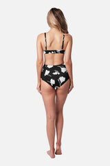 UNE PIECE-Never Say Never High-Waisted Bikini Bottom MAGNOLIA SILHOUETTE BLACK
