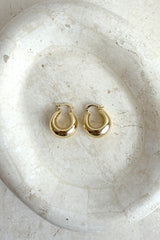 UNE PIECE-Gold Huggie Hoops