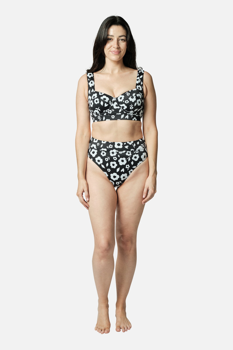 UNE PIECE-High-Cut High-Waisted Bikini Bottom DAISY SILHOUETTE BLACK