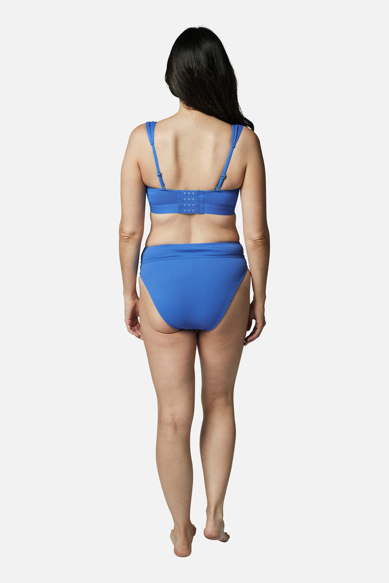 UNE PIECE-High-Cut High-Waisted Bikini Bottom SKY BLUE TEXTURE