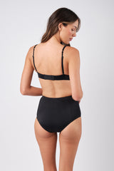 UNE PIECE-Never Say Never Bikini Bralette BLACK
