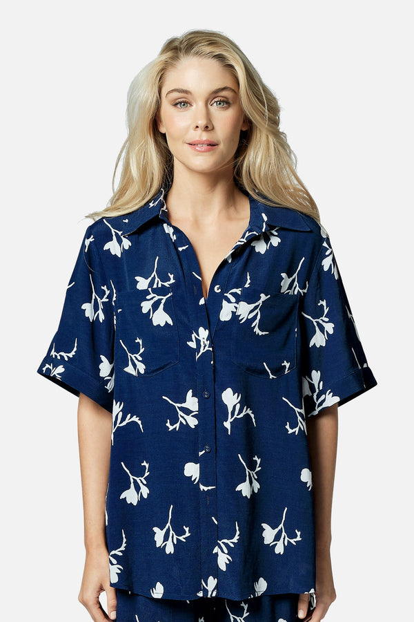 UNE PIECE-Short Sleeve Button-Up Shirt FREESIA SILHOUETTE NAVY